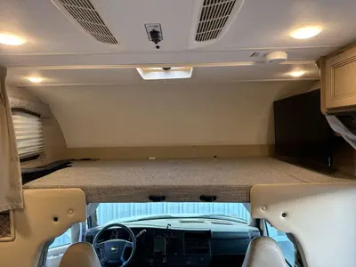 2022 Thor Motor Coach Chateau photo 23