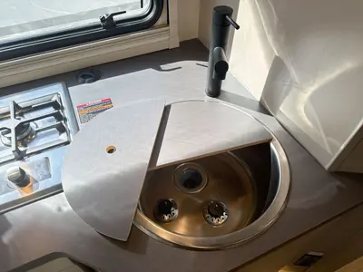 2027 Winnebago Navion photo 20