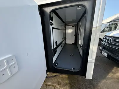 2027 Winnebago Navion photo 8