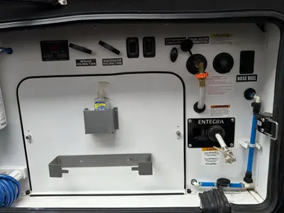 2018 Entegra Coach Anthem photo 12