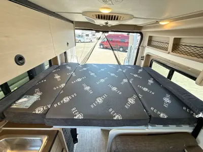 2027 Winnebago Solis photo 38