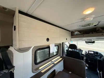 2027 Winnebago Solis photo 37