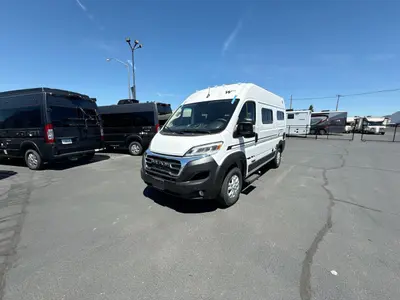 2027 Winnebago Solis photo 5