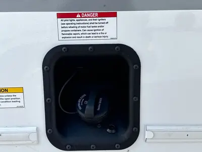 2027 Winnebago Suncruiser photo 17