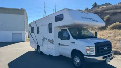 2016 FOUR WINDS 23A photo 2