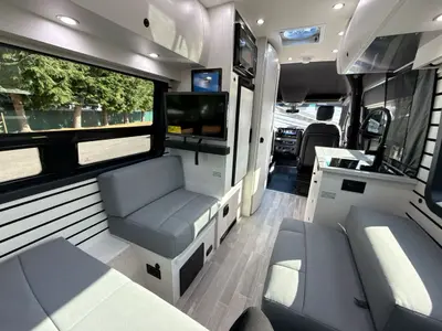 2026 Pleasure Way Ascent photo 37