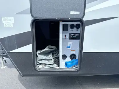 2020 Winnebago Voyage photo 15