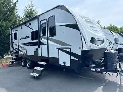Used 2020 Winnebago Voyage 2427RB