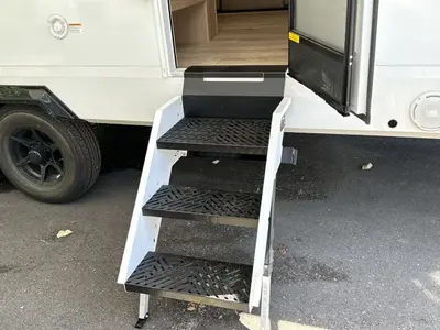 2026 Winnebago Thrive photo 21