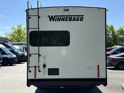 2026 Winnebago Thrive photo 8