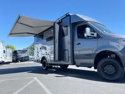 2027 Winnebago Ekko photo 12