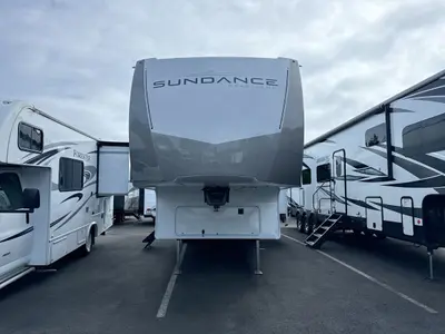 2026 Heartland Sundance XLT photo 4
