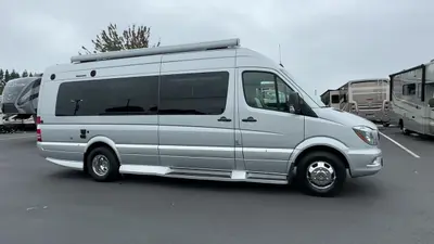 2017 Winnebago Era photo 10