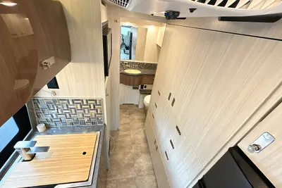 2017 Winnebago Era photo 35
