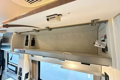 2017 Winnebago Era photo 31
