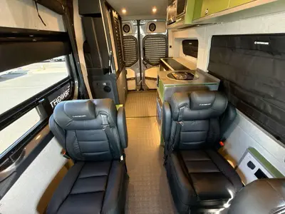 2027 Outside Van Overnight photo 33