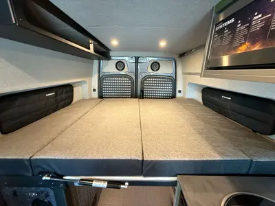 2027 Outside Van Overnight photo 31