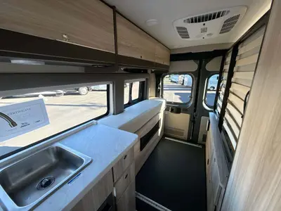 2027 Jayco Swift photo 15