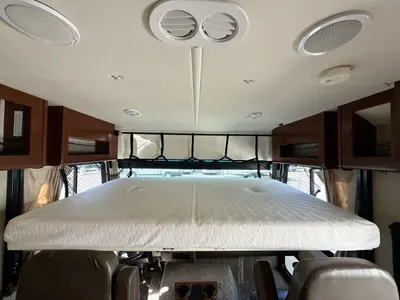 2017 Holiday Rambler Admiral XE photo 39