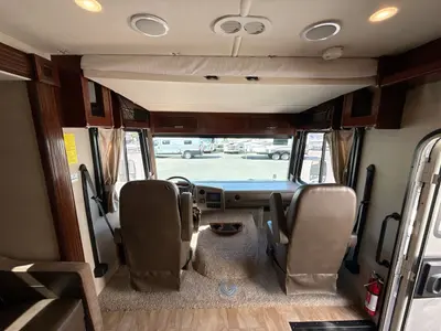 2017 Holiday Rambler Admiral XE photo 38