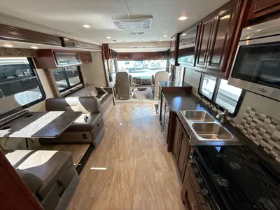 2017 Holiday Rambler Admiral XE photo 42