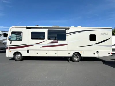 2017 Holiday Rambler Admiral XE photo 6