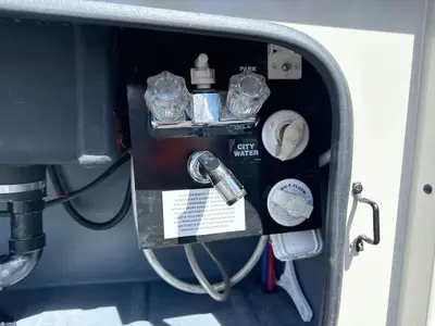 2017 Holiday Rambler Admiral XE photo 18