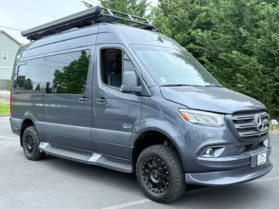Used 2025 Holiday Rambler Xpedition AL2