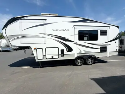 2022 Keystone Cougar photo 6