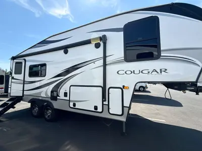 2022 Keystone Cougar photo 10