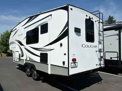 2022 Keystone Cougar photo 7