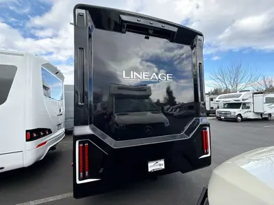 2026 Grand Design Lineage Series M photo 8