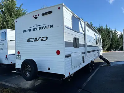 2026 Forest River EVO photo 9