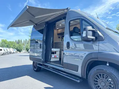 2027 Jayco Comet photo 12