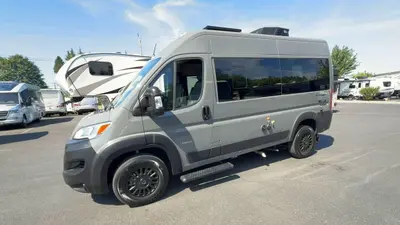 2027 Jayco Comet photo 9