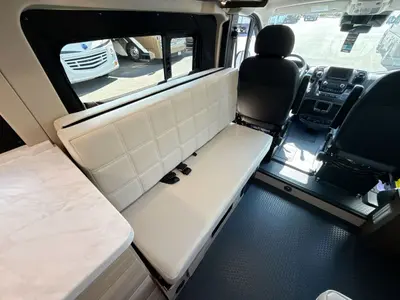 2027 Jayco Comet photo 31