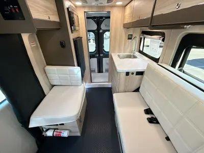 2027 Jayco Comet photo 34