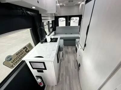 2027 Pleasure Way Ontour photo 34
