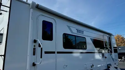 2026 Winnebago Thrive photo 15