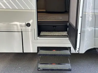 2027 Winnebago Navion photo 21