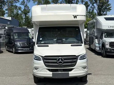 2027 Winnebago Navion photo 4