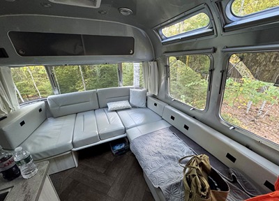 2025 AIRSTREAM INTERNATIONAL photo 2