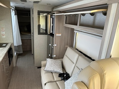 2024 THOR MOTOR COACH VEGAS photo 6