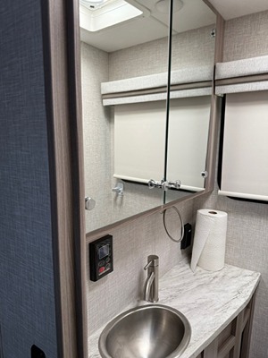 2024 THOR MOTOR COACH VEGAS photo 10