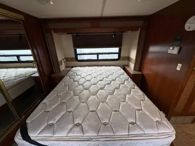 2003 Fleetwood Bounder Diesel photo 43