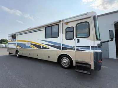 2003 Fleetwood Bounder Diesel photo 11