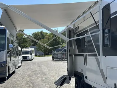 2027 Winnebago Thrive photo 17