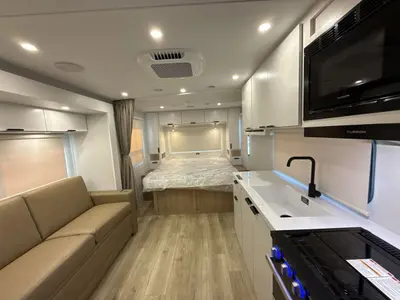 2027 Winnebago Thrive photo 34