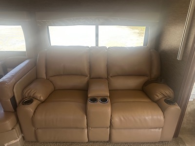 Used 2016 Coachmen Cross Country 404RB