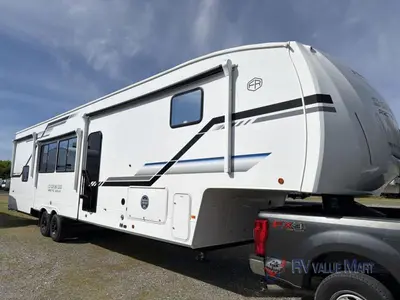 New 2026 Forest River Cherokee Arctic Wolf 38DST
